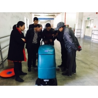深圳全自動洗地機為您打開綠色清潔時代大門